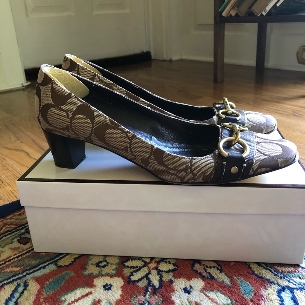 Coach Signature Logo Classic Heels